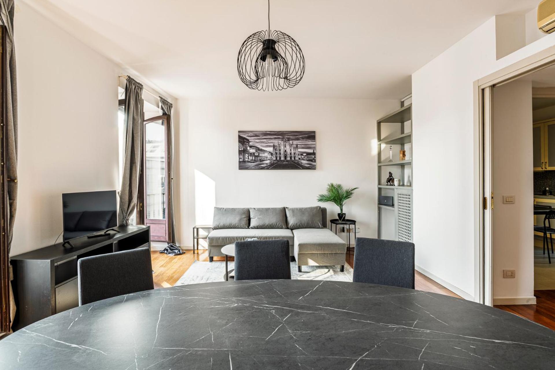 Elegant 2 Bedrooms Apartments Near Duomo Μιλάνο Εξωτερικό φωτογραφία